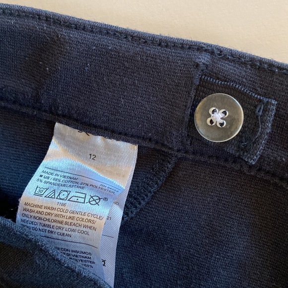 Girl’s Uniform Pants - Jeggings from Old Navy - Picture 5 of 5